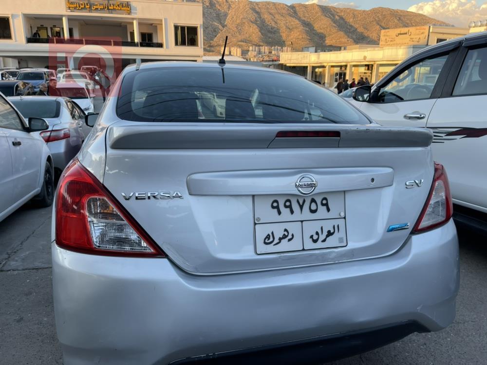 نیسان ڤێرسا